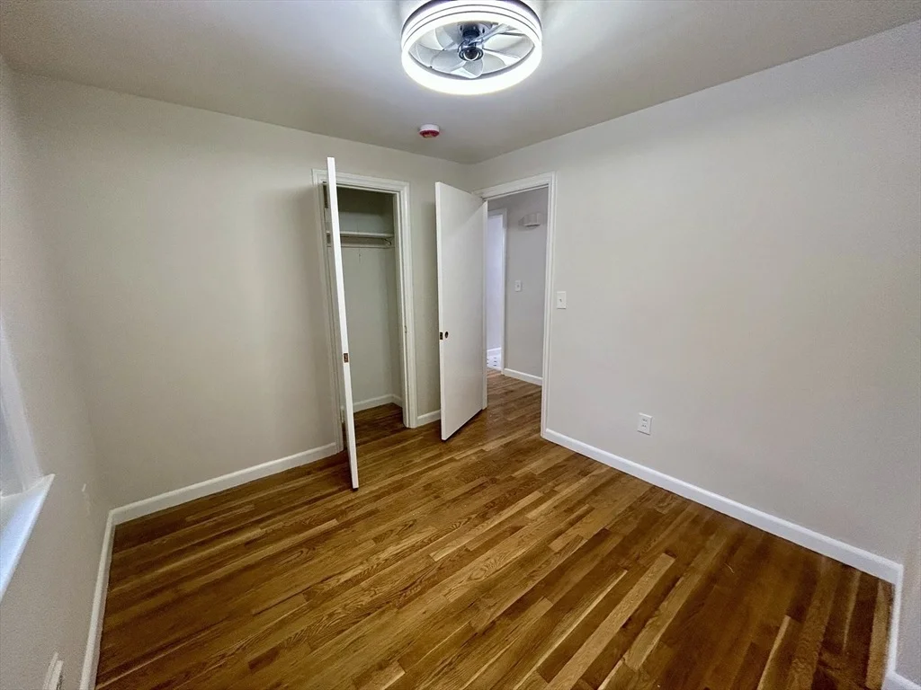 Photo of 48 Hemlock Dr