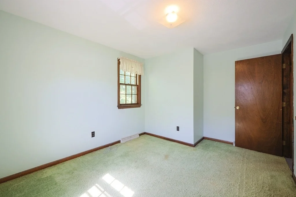 Photo of 7 Eric Ln