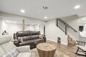 Photo of 5 Lancaster Ln