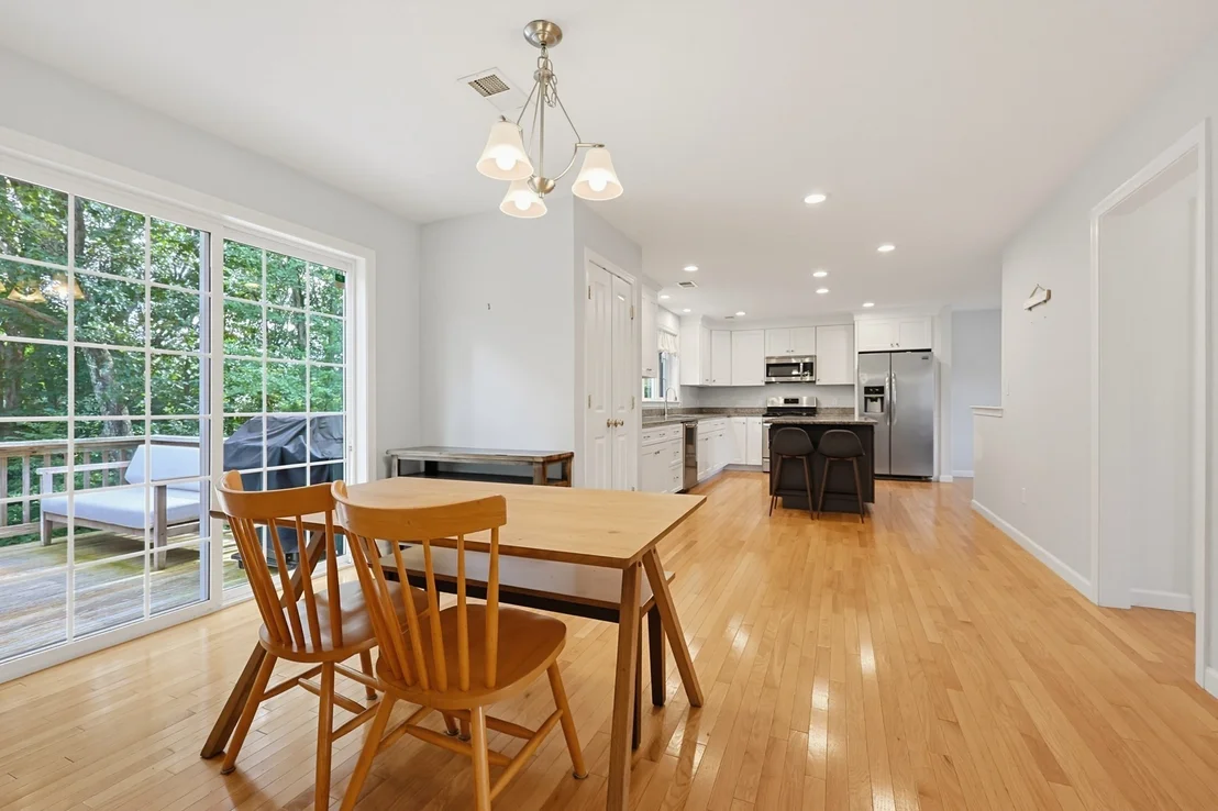 Photo of 15 Willow Brook Lane