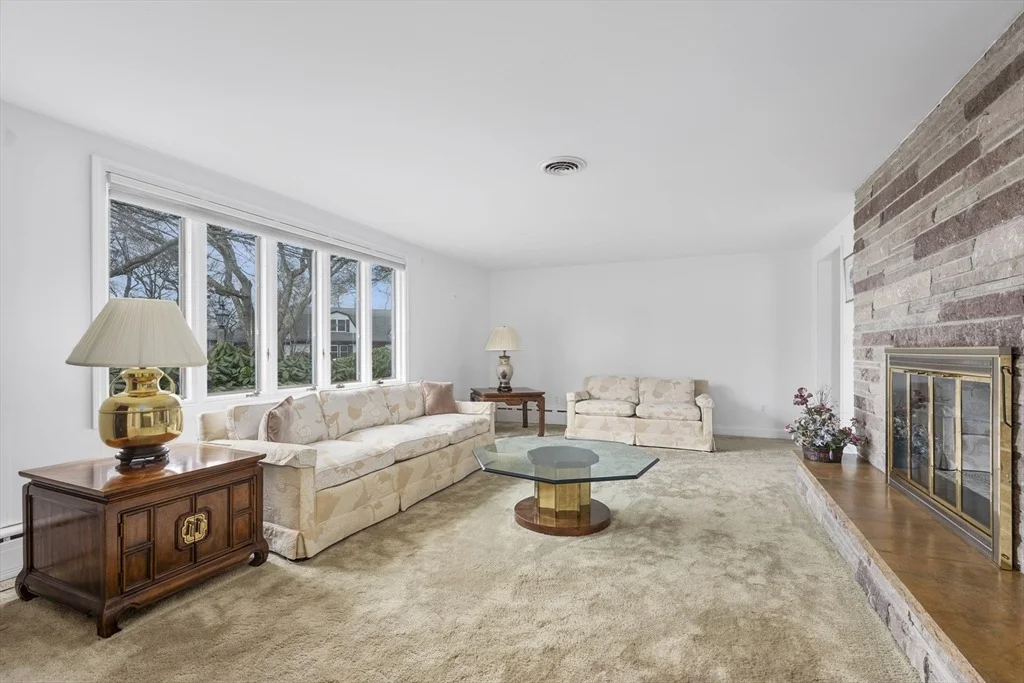 Photo of 31 Arbor Way
