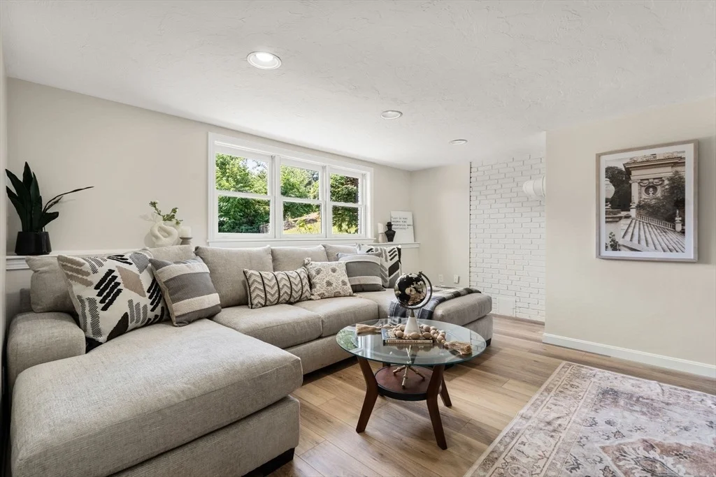 Photo of 23 Whitten St