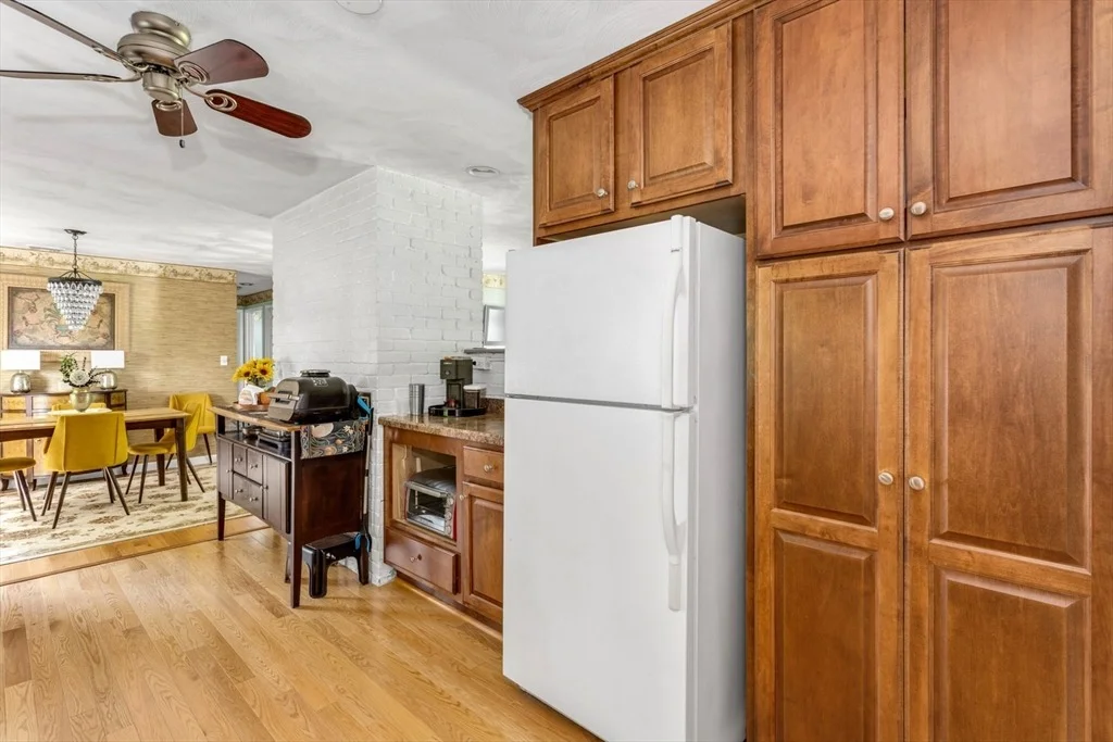 Photo of 232 Bates Rd