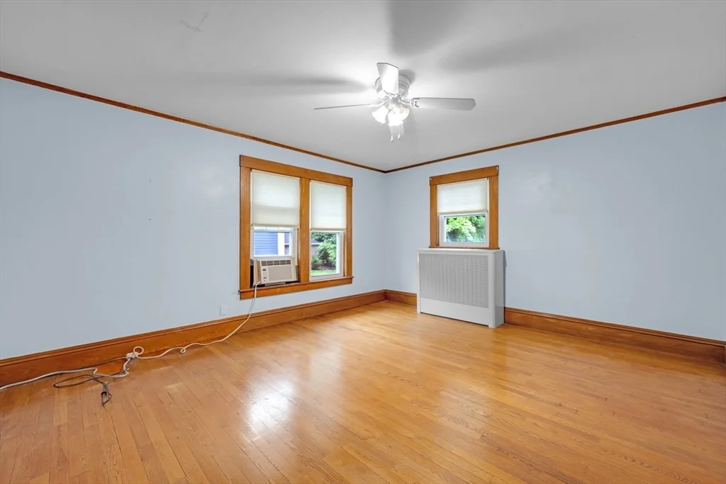 Photo of 14 Tahanto Rd
