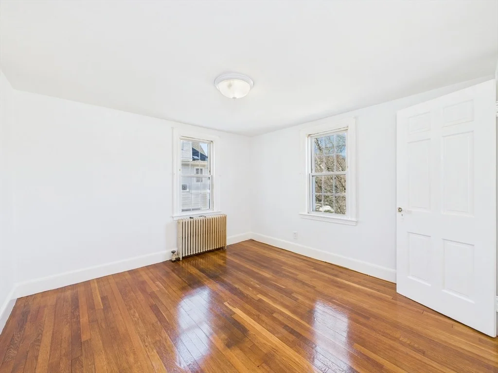 Photo of 35 Carroll Ave