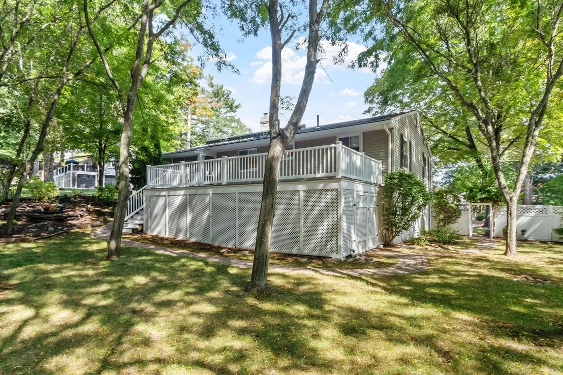 Photo of 1 Standish Road