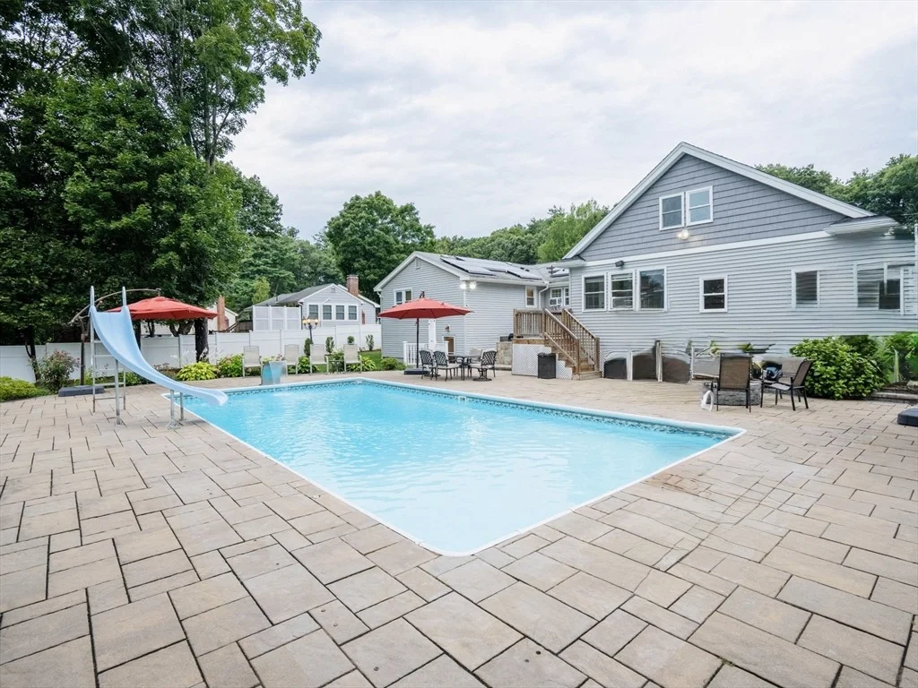 Photo of 21 Helen Dr