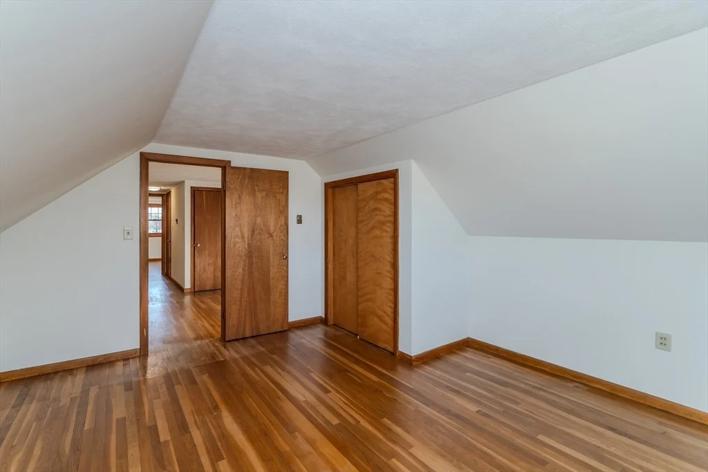 Photo of 18 Highland Cir