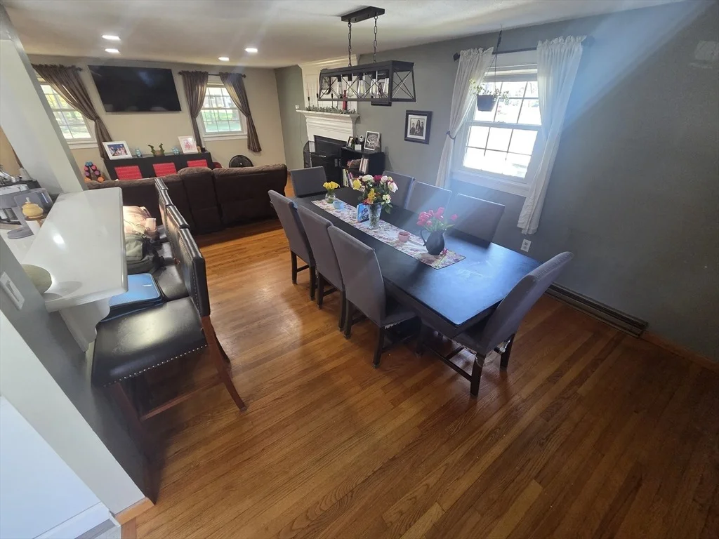 Photo of 166 Pomeroy Meadow Rd