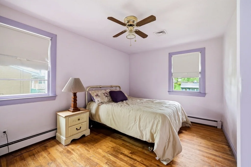 Photo of 87 Squire Ln