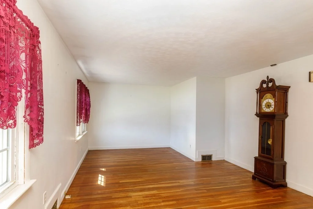 Photo of 54 Putnam Lane