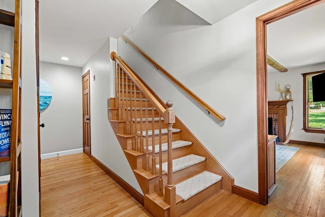 Photo of 102 Elm St