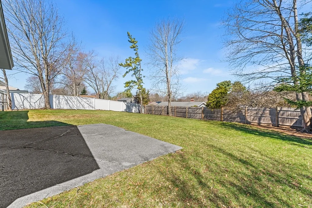 Photo of 98 Brookfield Dr