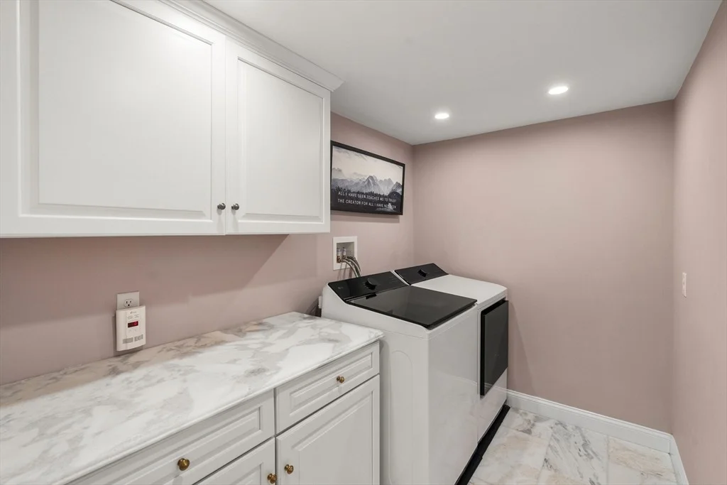 Photo of 52 Beaufort Ave