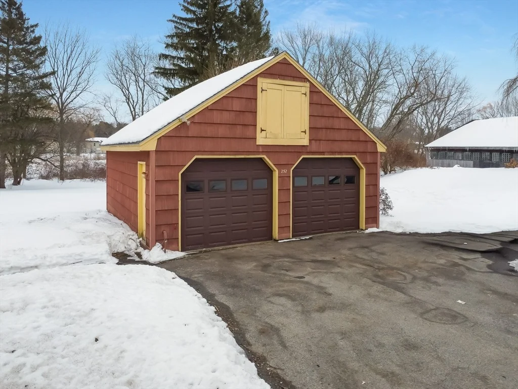 Photo of 252 Pelham