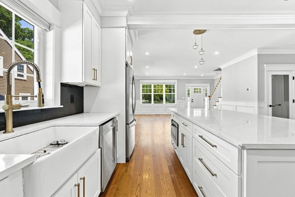Photo of 698 Trapelo Road