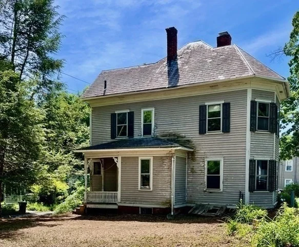 Photo of 107 Riverside Drive