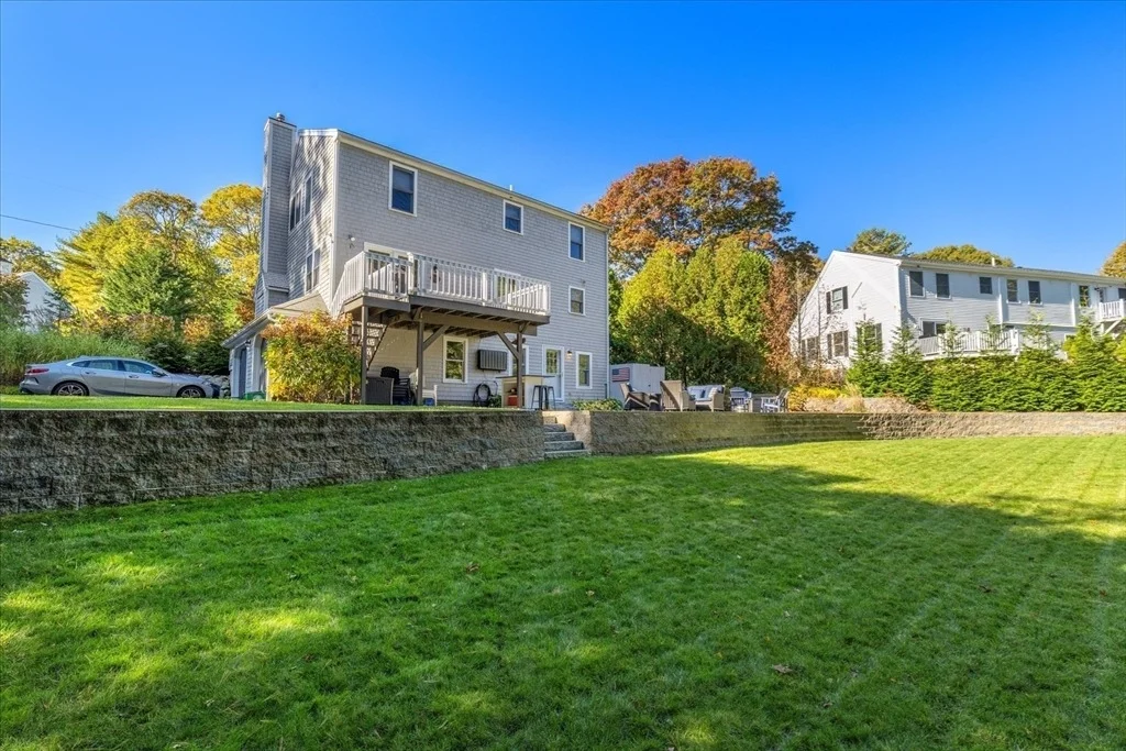 Photo of 40 Waterfield Rd