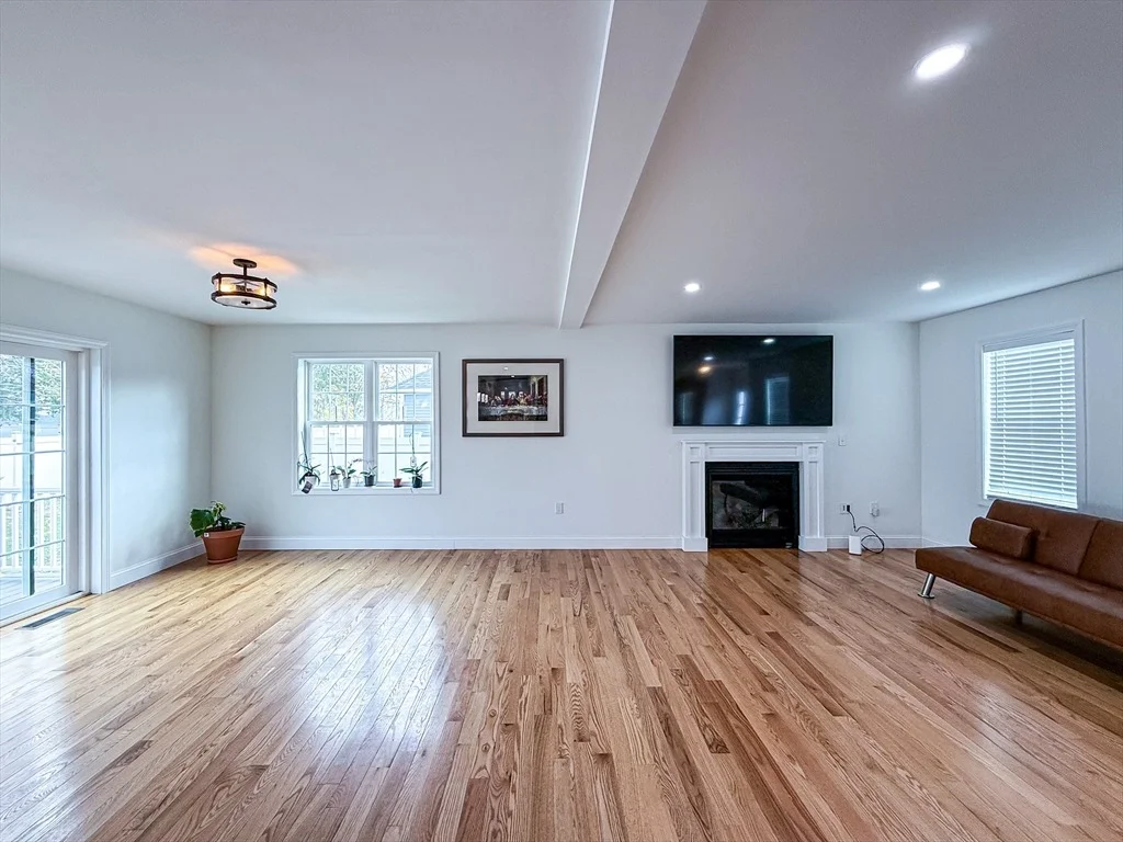 Photo of 11 Farland Cir
