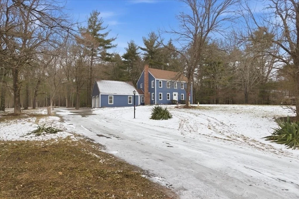Photo of 430 Brook Bend Rd