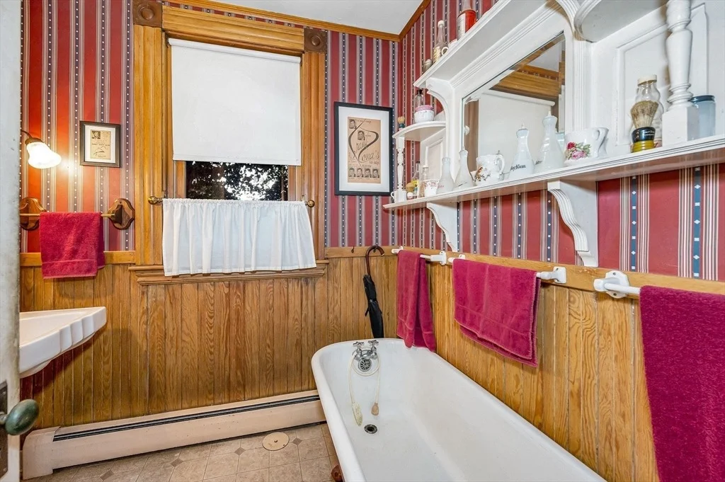 Photo of 82 Lincoln Ave