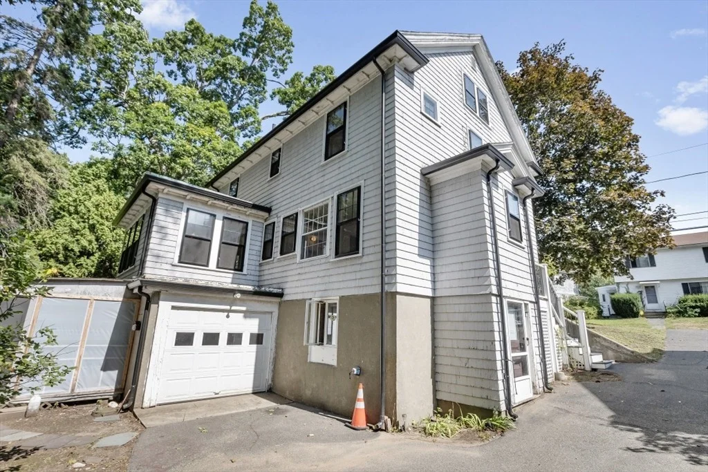 Photo of 75 Riverview Ave