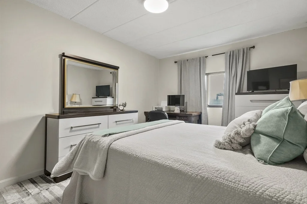 Photo of Unit 32 at 881 Broadway