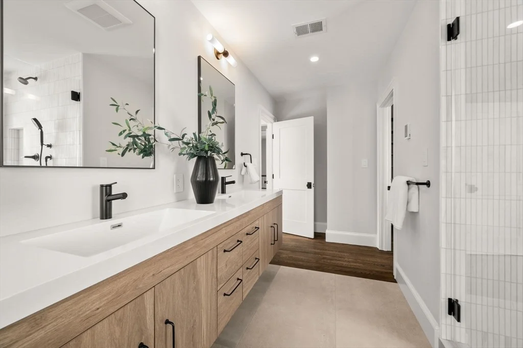 Photo of 209 High St
