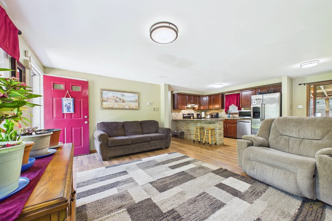 Photo of 247 Perry Hill Rd