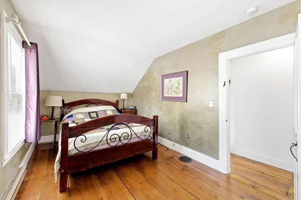 Photo of 180 Summer St