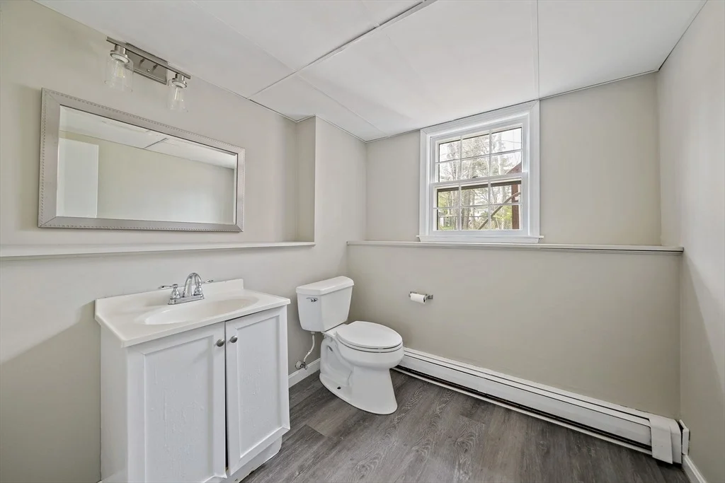 Photo of 84 Poulos Rd