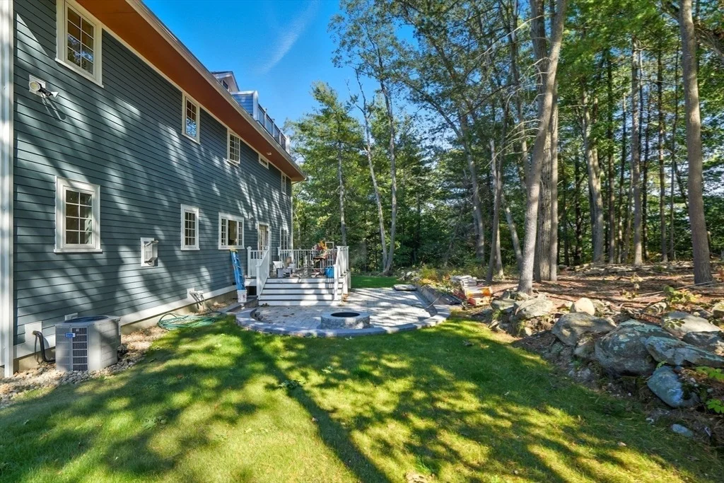 Photo of 9 Lovis Ave