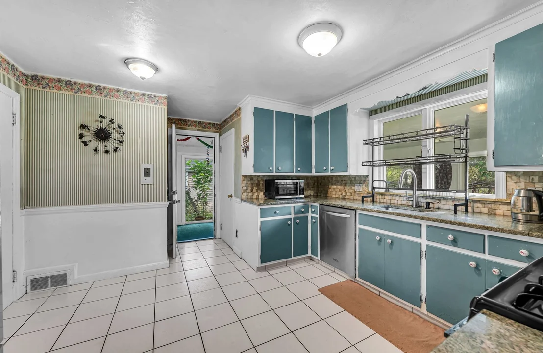 Photo of 135 Emerson St