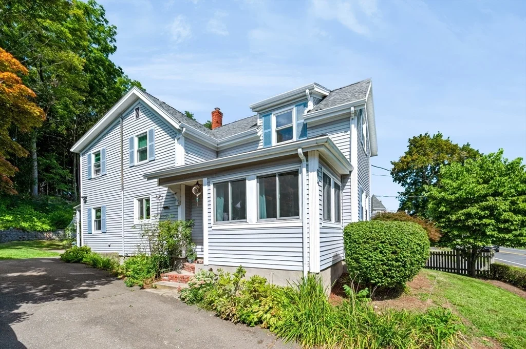 Photo of 64 Locust St