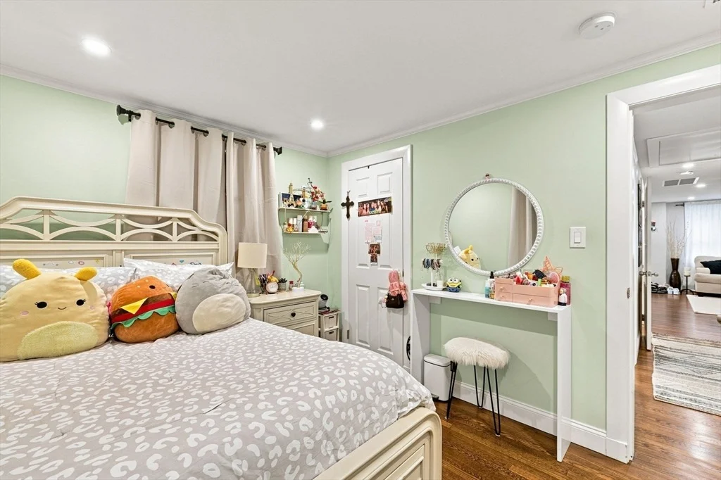 Photo of 161 Summer St