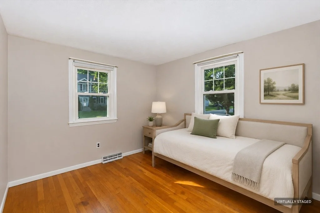 Photo of 15 Blue Jay Avenue