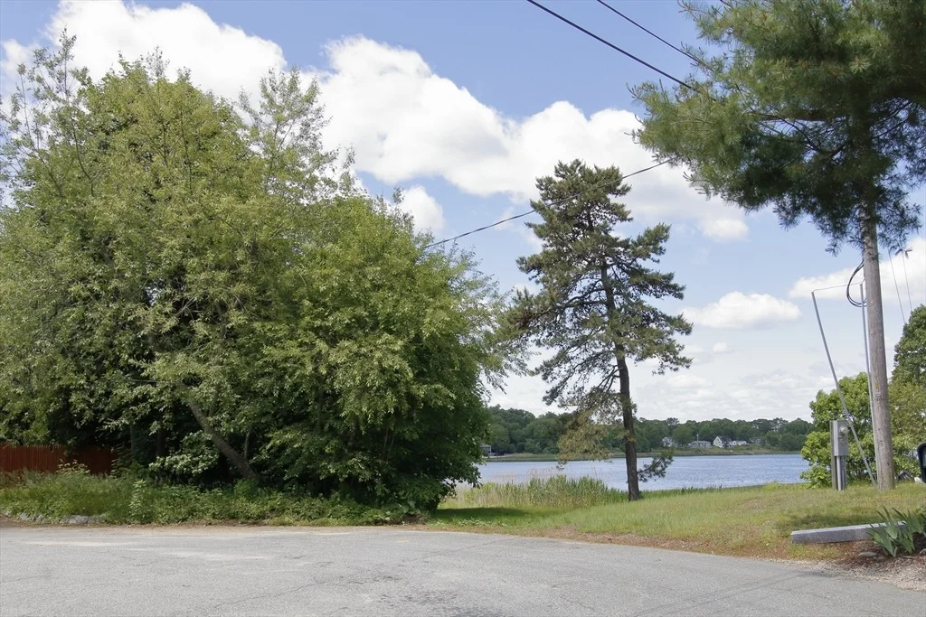 Photo of 6 Jeffrey Ln