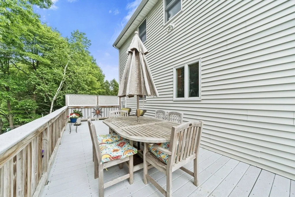 Photo of 31 Emerald Dr