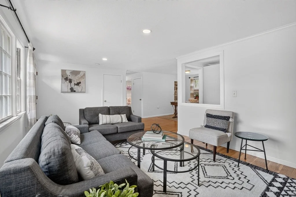 Photo of 8 Charlotte Dr