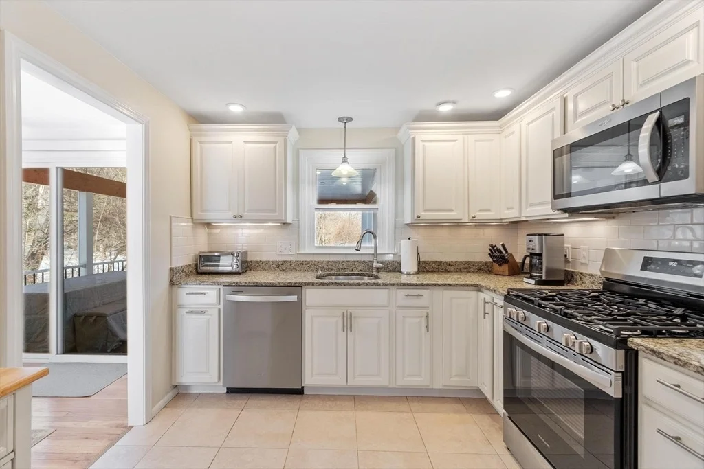 Photo of 11 Juniper Brook Rd