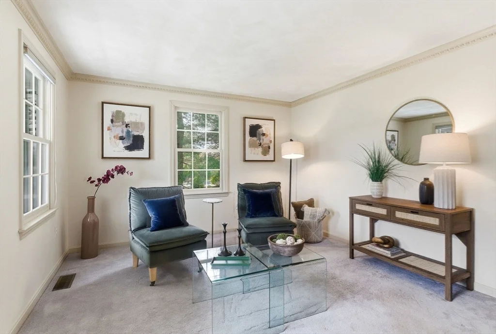 Photo of 6 Kristyn Ln