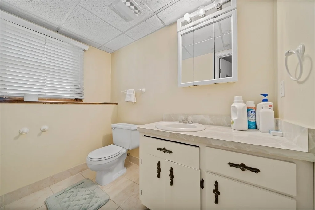 Photo of 36 Bittersweet Ln