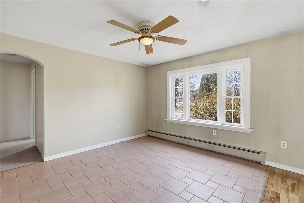 Photo of 14 Hawley Rd