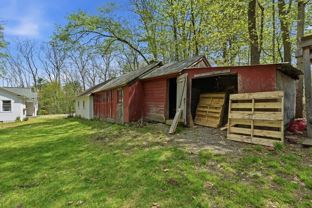 Photo of 52 Log Plain Rd