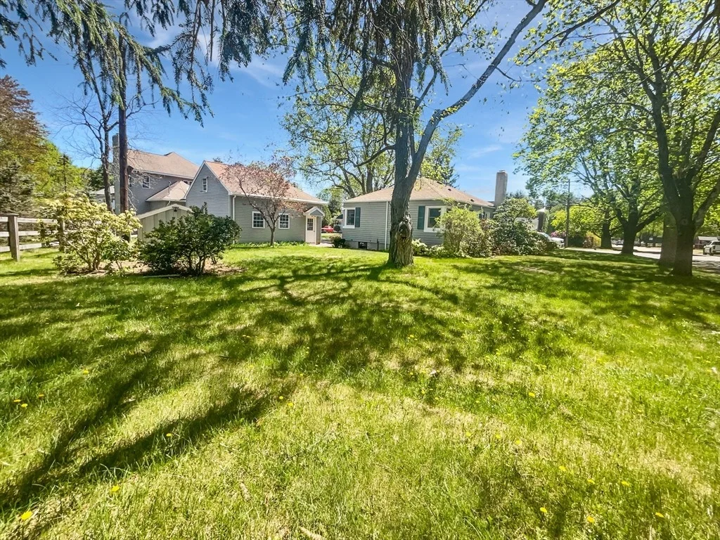 Photo of 45 Mccabe Ave