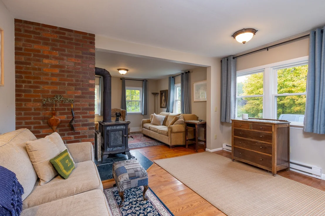 Photo of 63 Webber Rd
