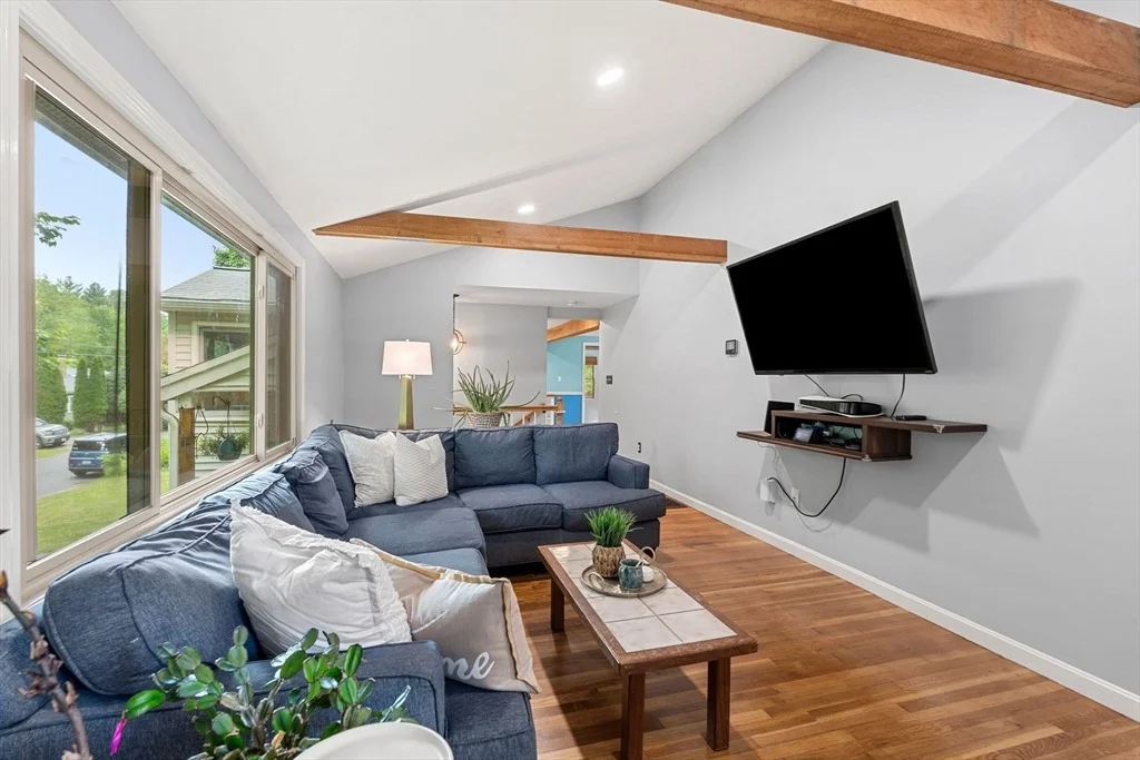 Photo of 3 Colonial Dr