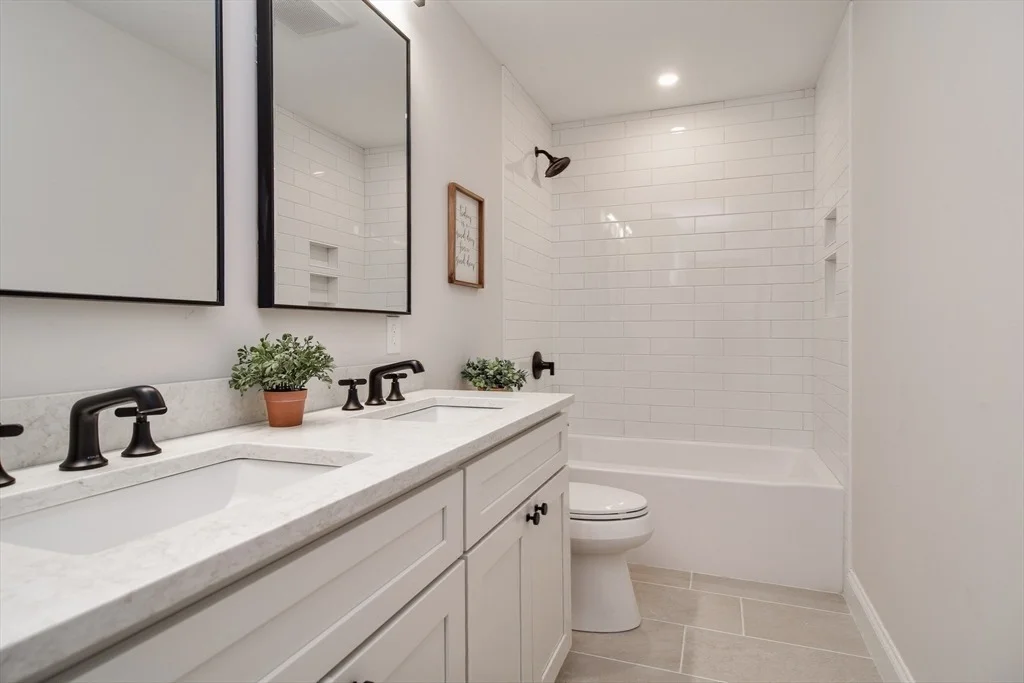 Photo of 98 W Central St