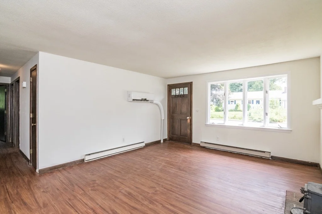 Photo of 88 Autumn Dr
