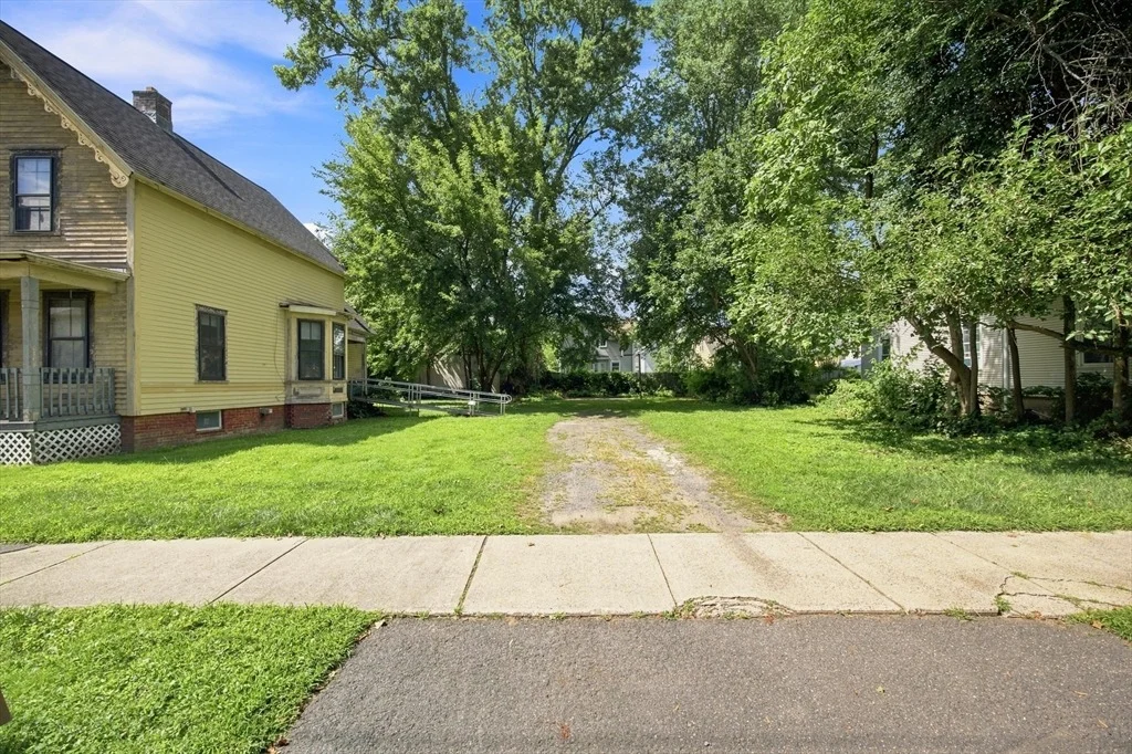 Photo of 40 Day Street